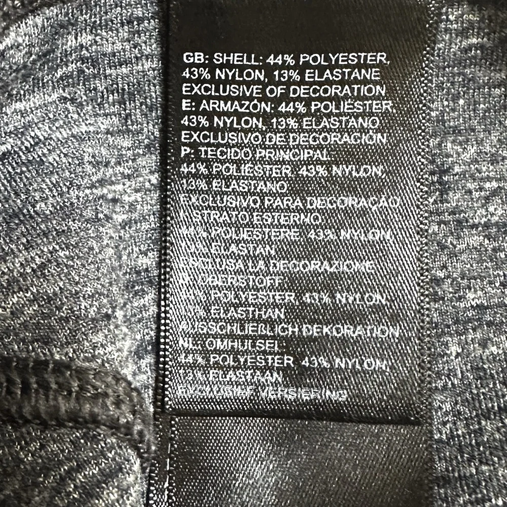 The North Face Women's Side Pocket Mid-Rise 7/8 Leggings Charcoal Heather Grey - Picture 6 of 11
